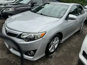 Toyota Camry 2012 Silver