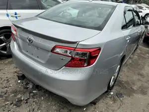 Toyota Camry 2012 Silver