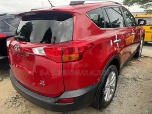 Toyota RAV4 2014 Red