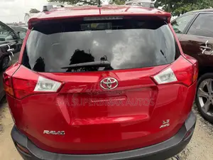 Toyota RAV4 2014 Red