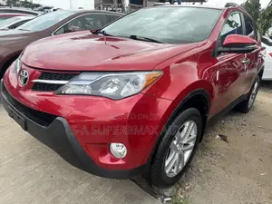 Toyota RAV4 2014 Red