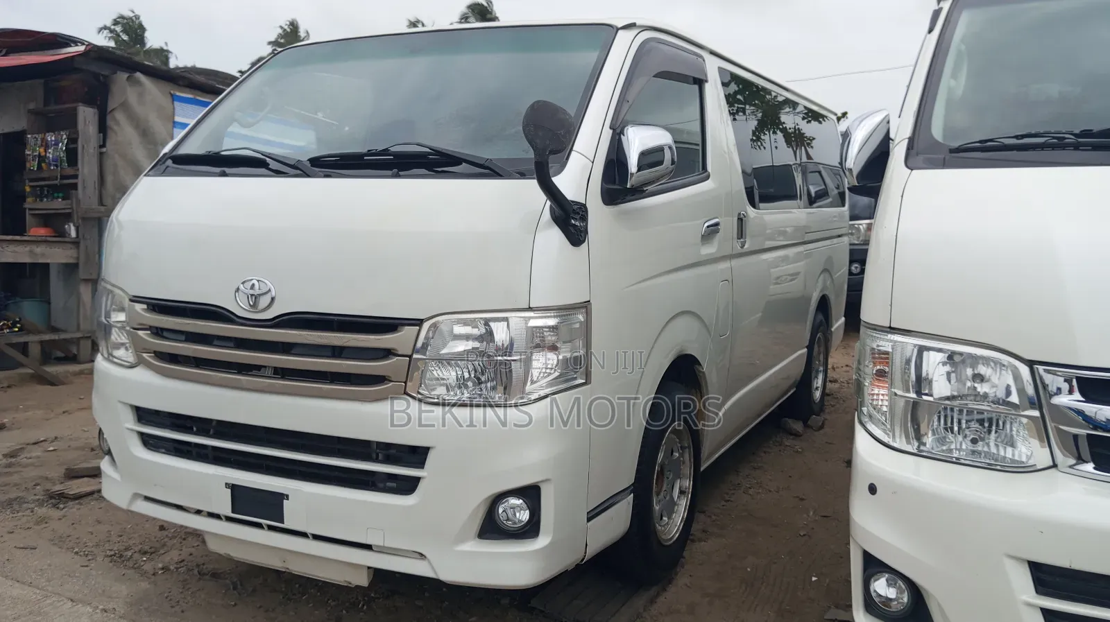 Toyota HiAce 2012 White