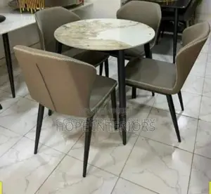 Round Dinning by 4 Seaters