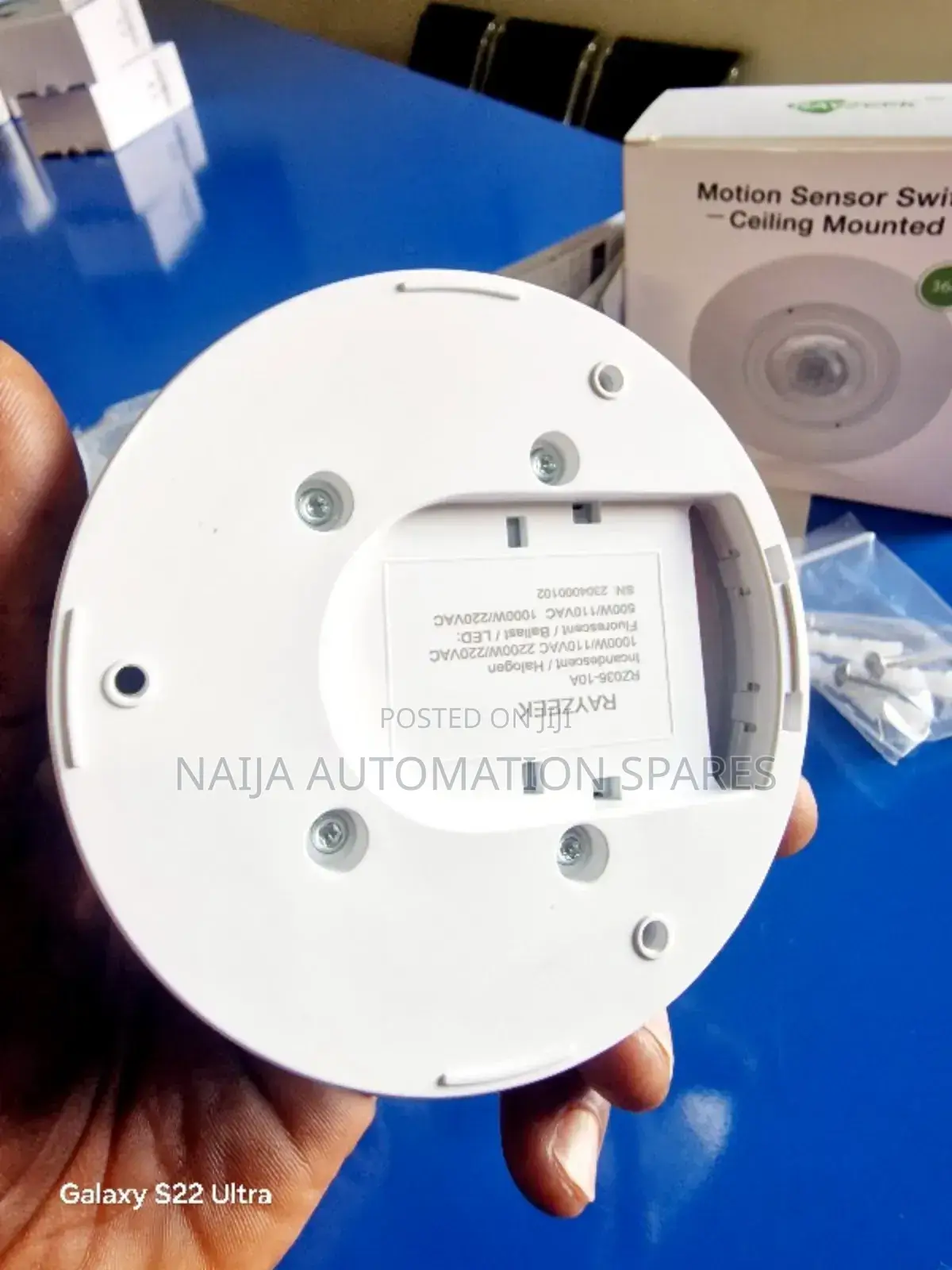 Motion Sensor Switch | Ceiling Mounted L 220 Vac RZ036