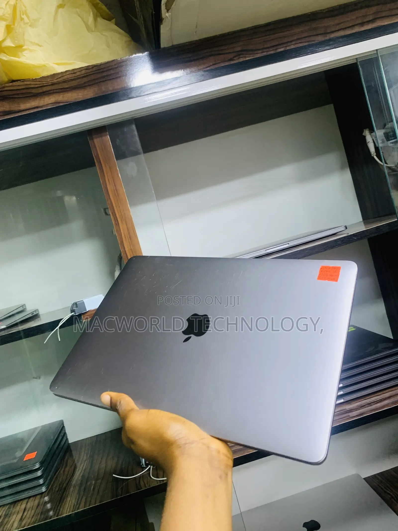Laptop Apple MacBook Pro 2017 16GB Intel Core I5 SSD 256GB