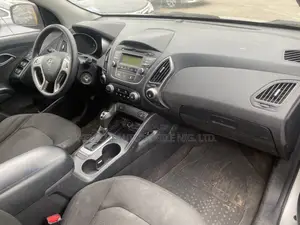 Hyundai Tucson GLS AWD 2014 Silver