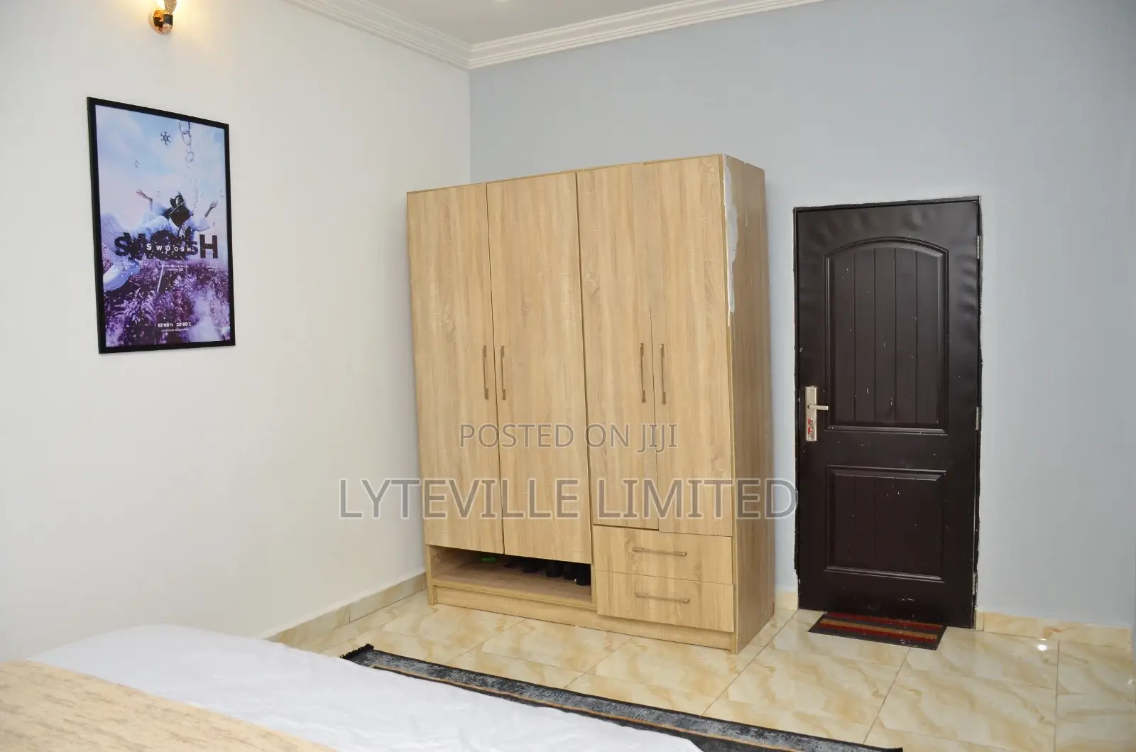 Single Room, Shared Apartment