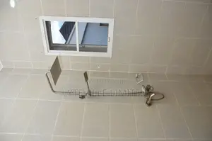 Single Room, Shared Apartment