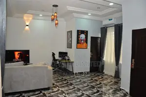 Single Room, Shared Apartment