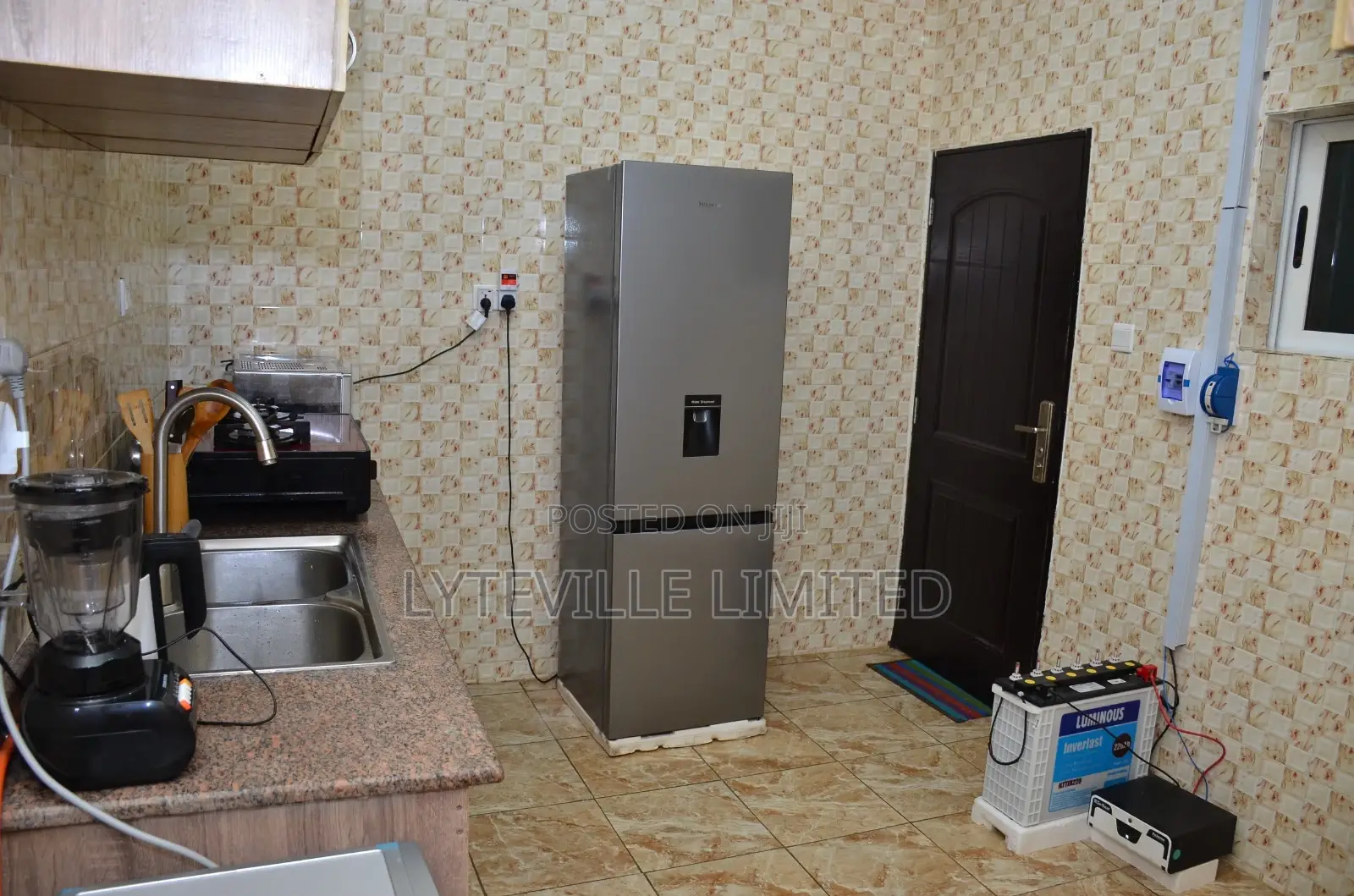 Single Room, Shared Apartment