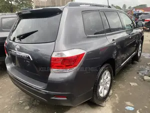Toyota Highlander 2011 Gray