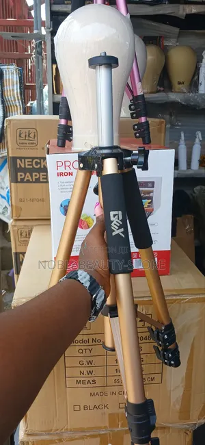 Gex Professional Tripod Wig Stand