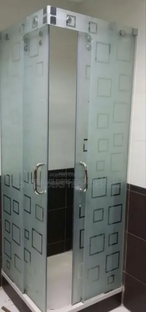 10mm Tampered Shower Glass