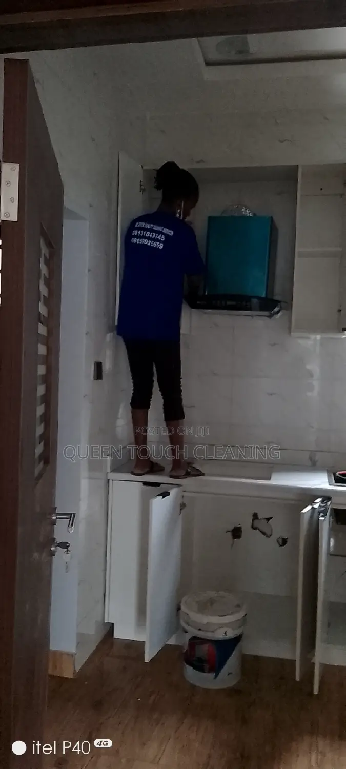 Contact Queen Touch Cleaning Services for Your Professional