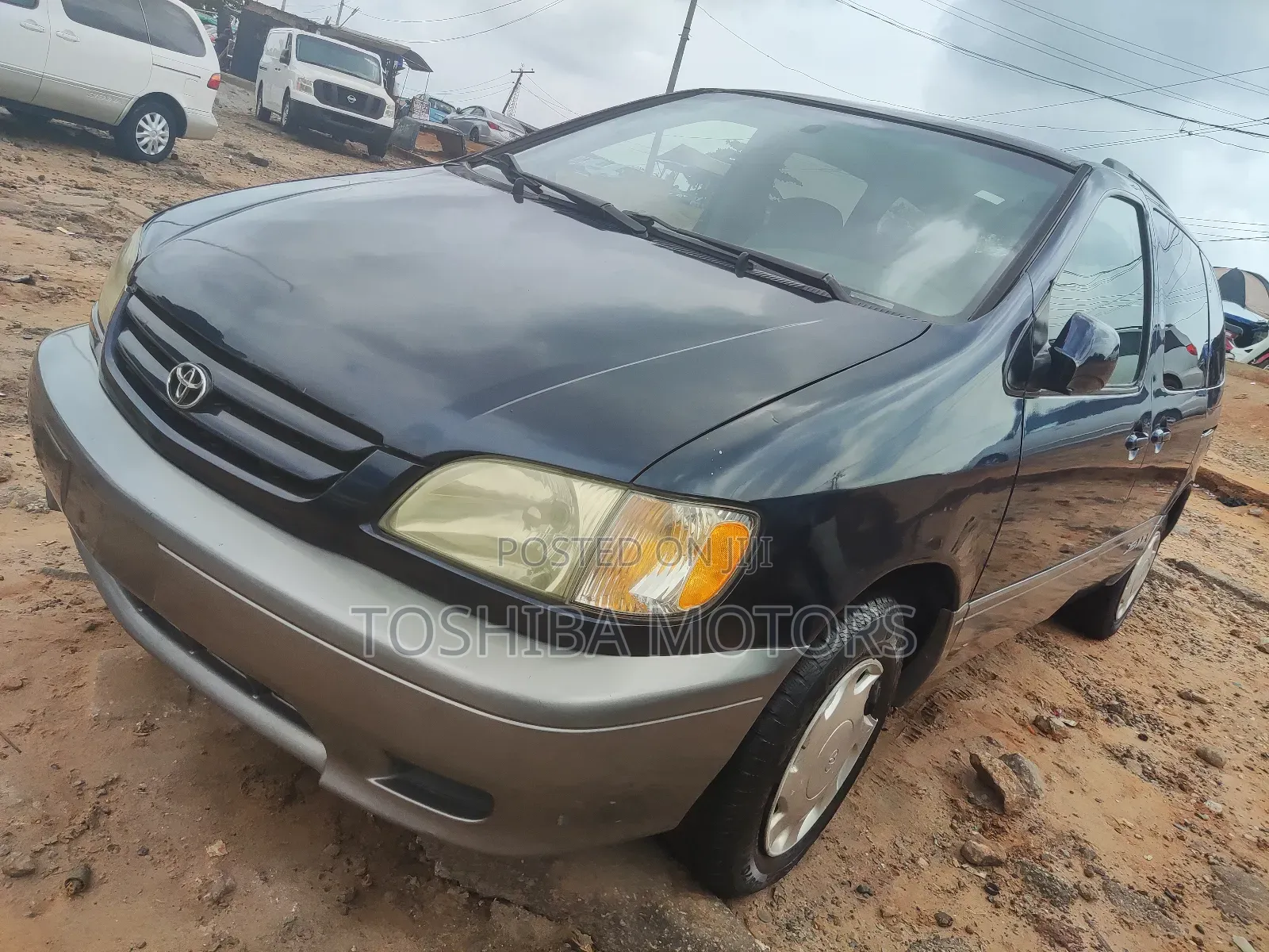 Toyota Sienna 2000 Blue
