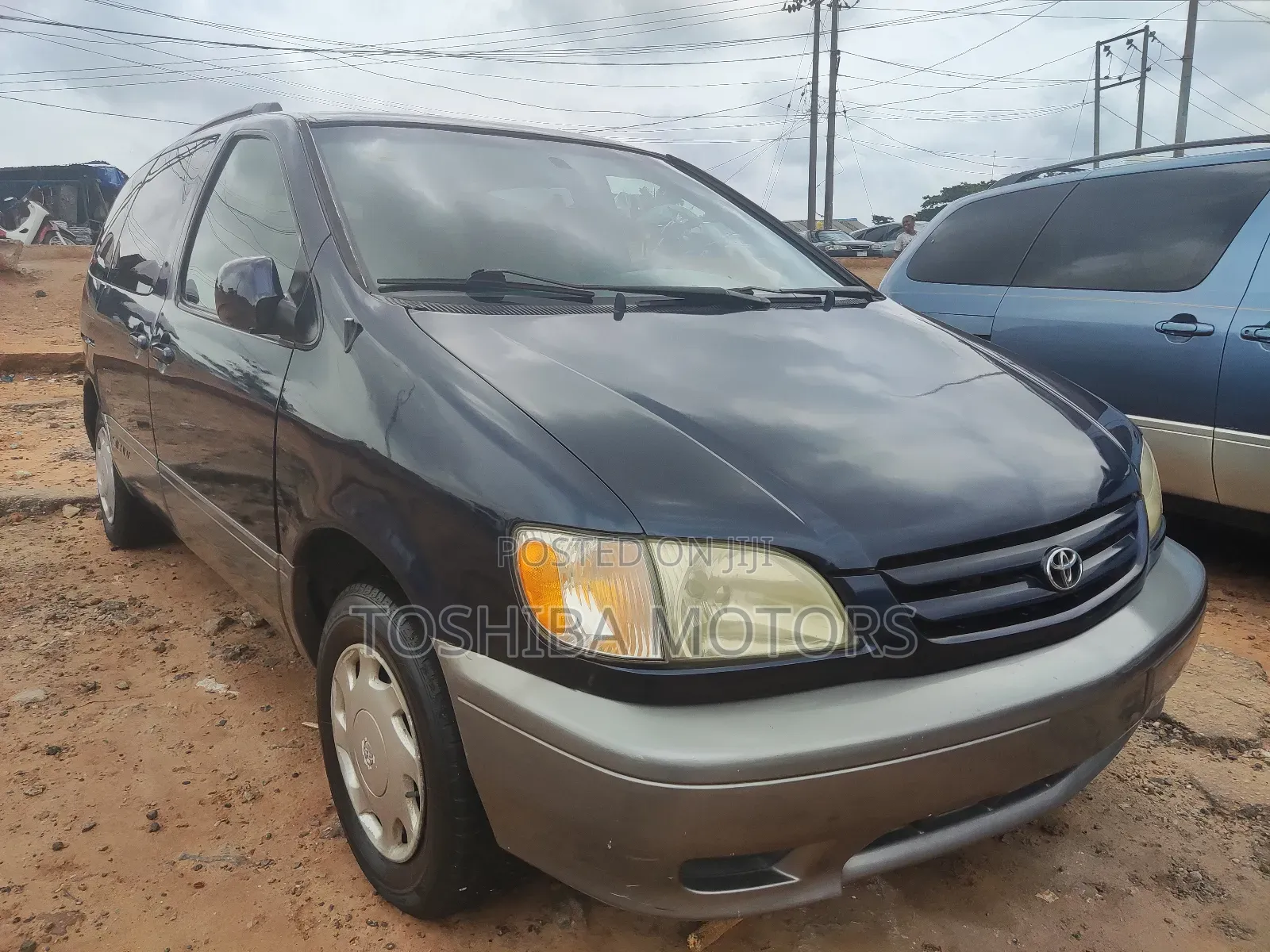 Toyota Sienna 2000 Blue