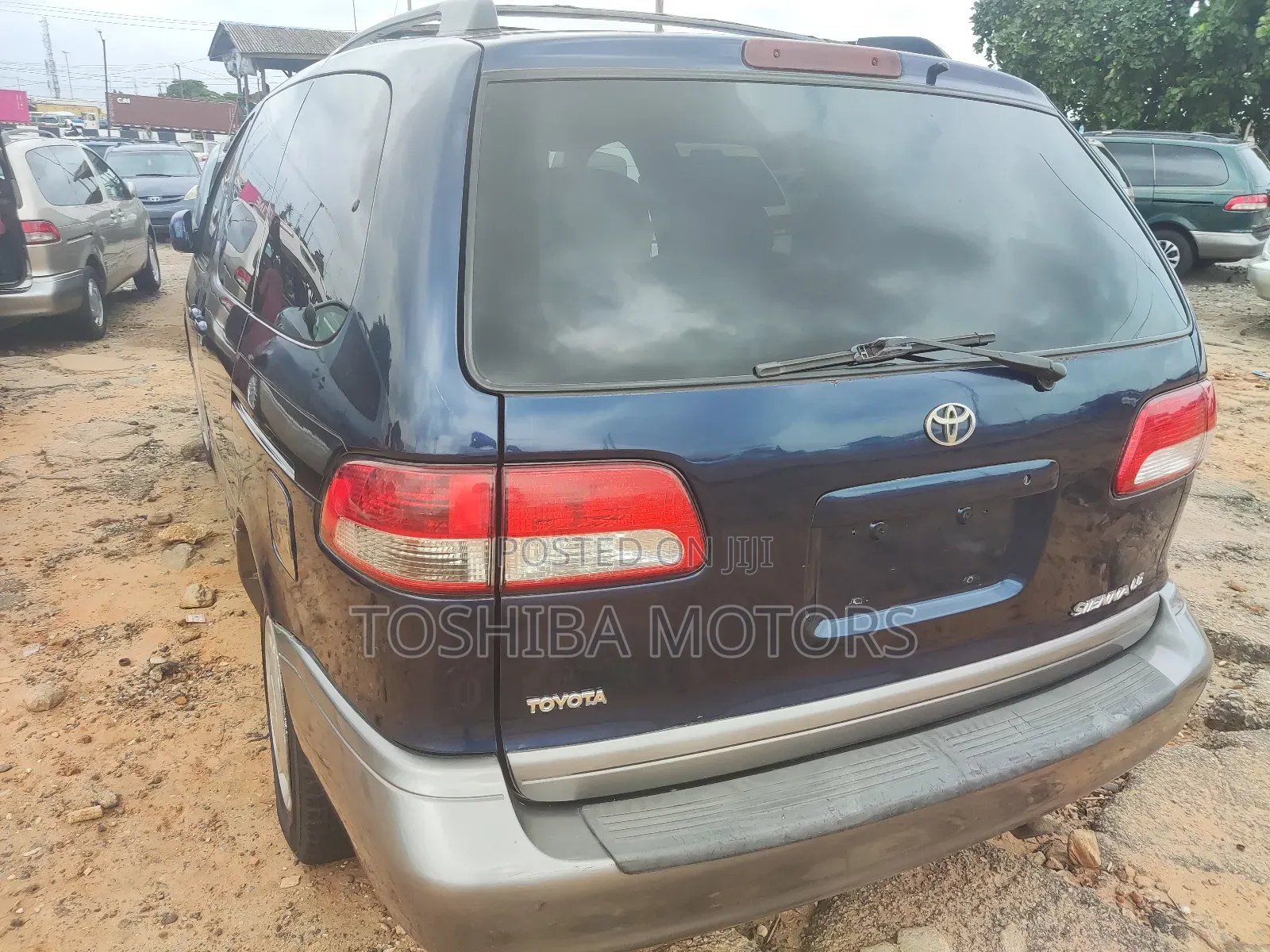 Toyota Sienna 2000 Blue
