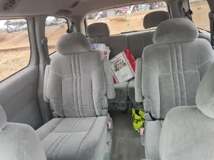 Toyota Sienna 2000 Blue