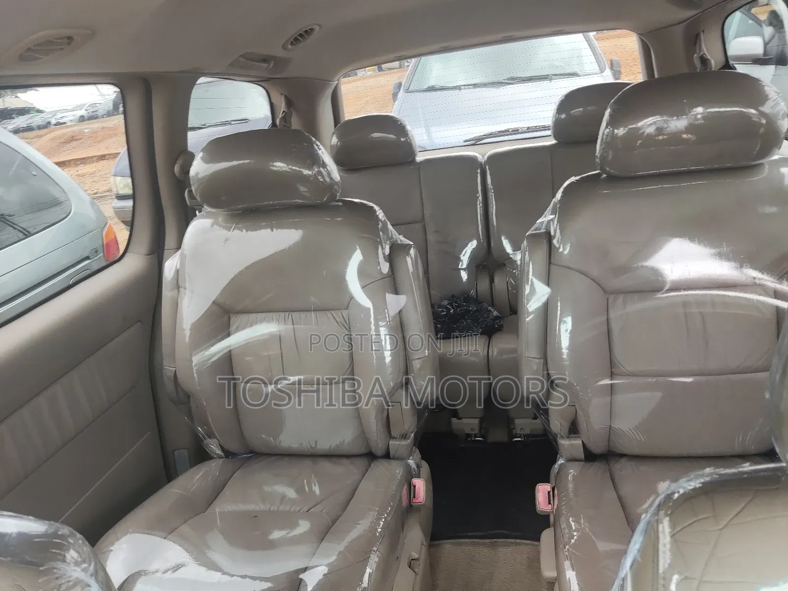 Toyota Sienna 2000 Silver