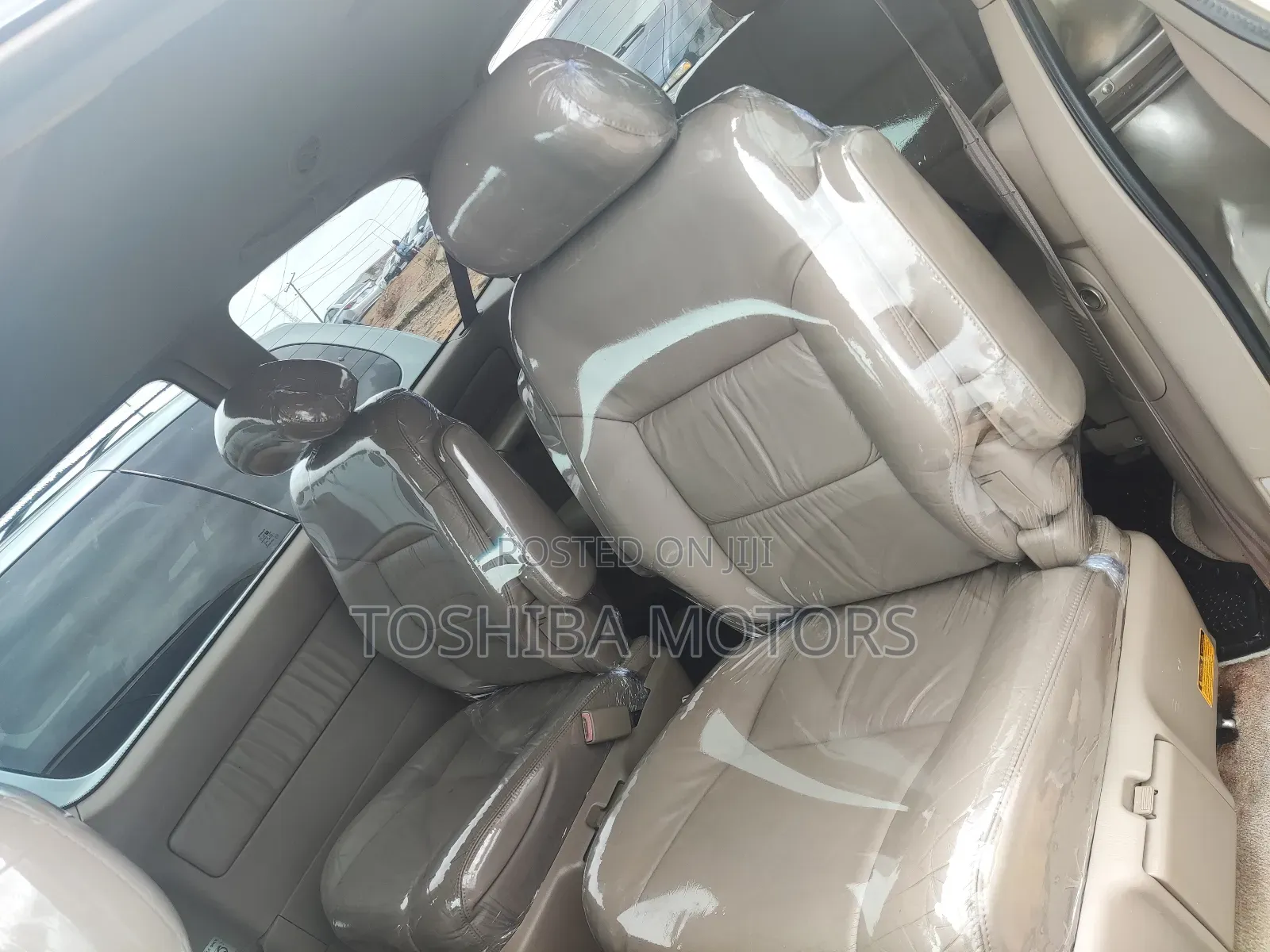 Toyota Sienna 2000 Silver
