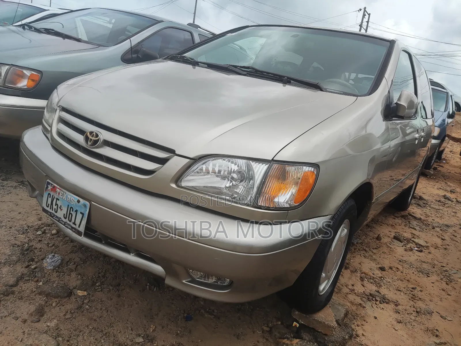 Toyota Sienna 2000 Silver