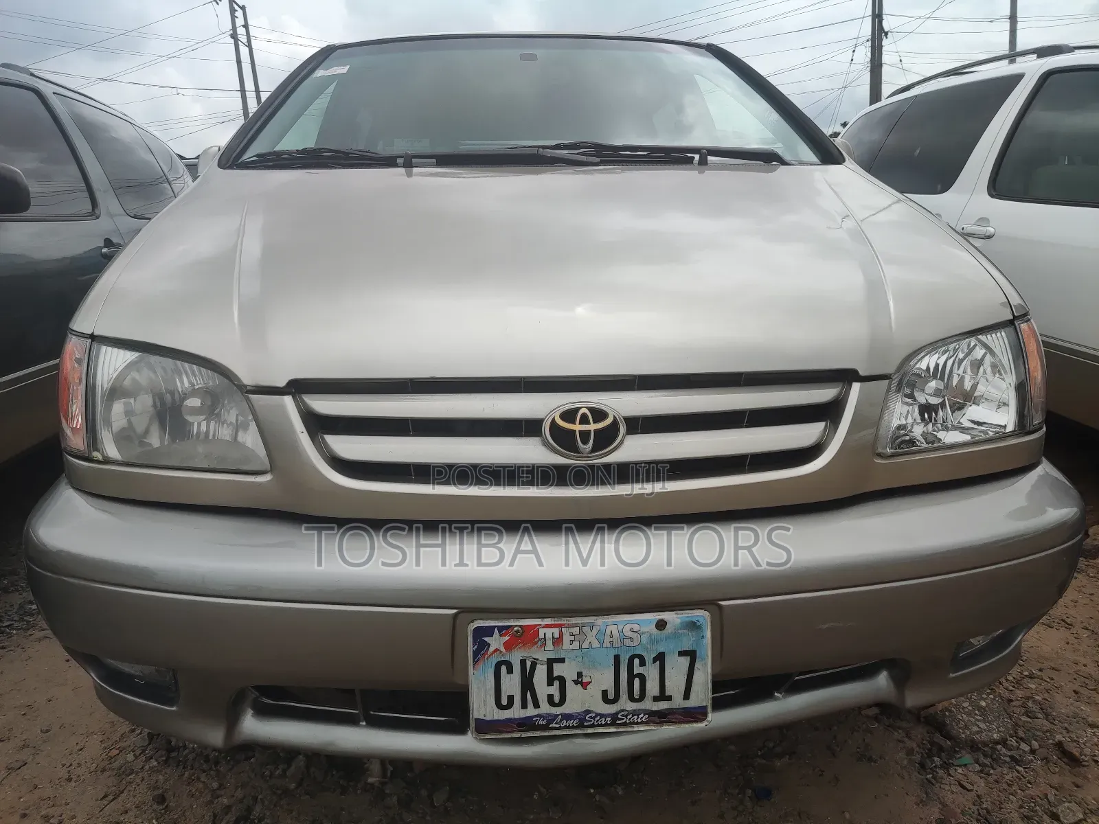 Toyota Sienna 2000 Silver