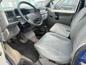 Volkswagen Transporter 2000 Blue