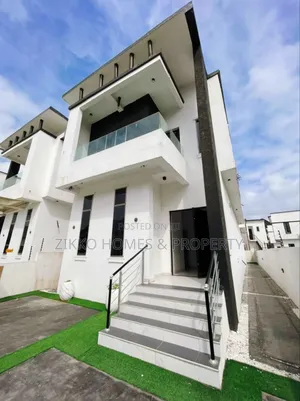 4bdrm Duplex in Ikota for sale