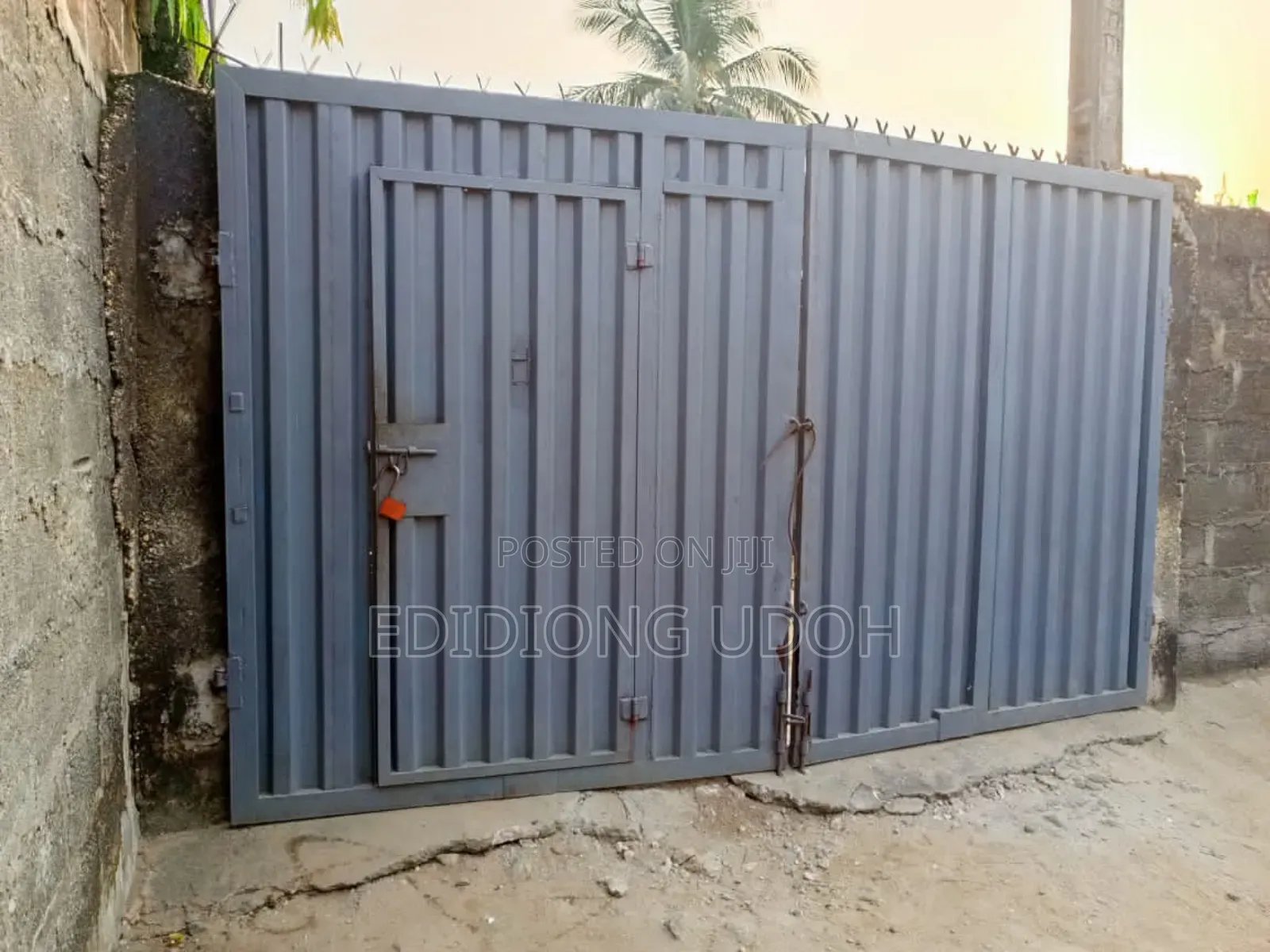 3bdrm Block of Flats in Ewet Housing for sale