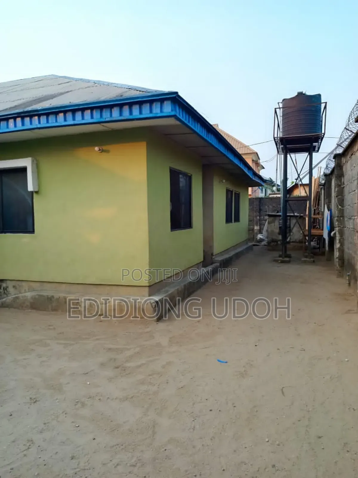3bdrm Block of Flats in Ewet Housing for sale