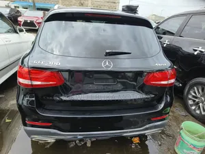 Mercedes-Benz GLC-Class 2017 Black
