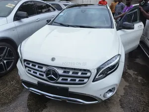 Mercedes-Benz GLA-Class 2017 White