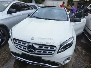 Mercedes-Benz GLA-Class 2017 White