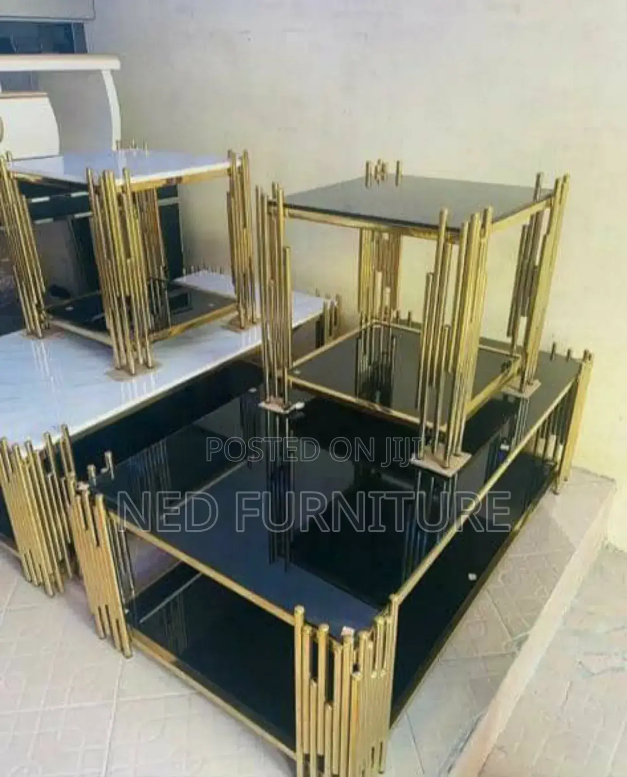Quality Tempered Glass Centre Table With 2 Side Stools