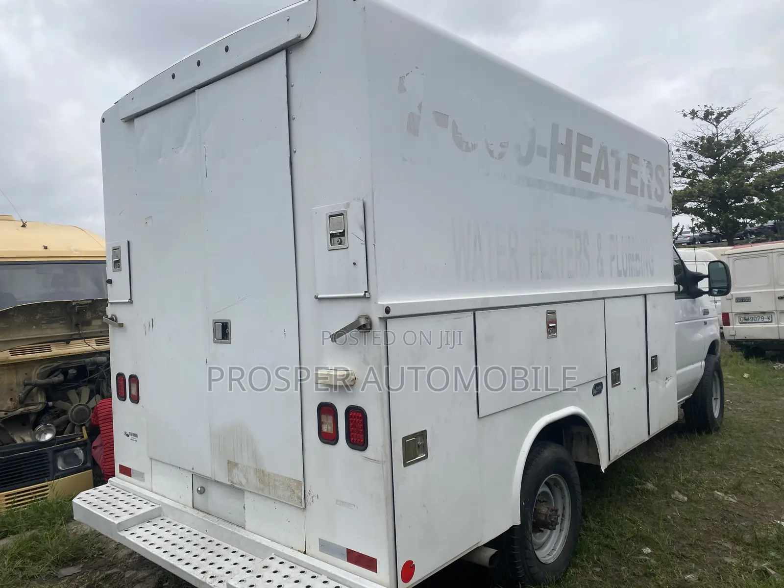 Ford E250 2013 White