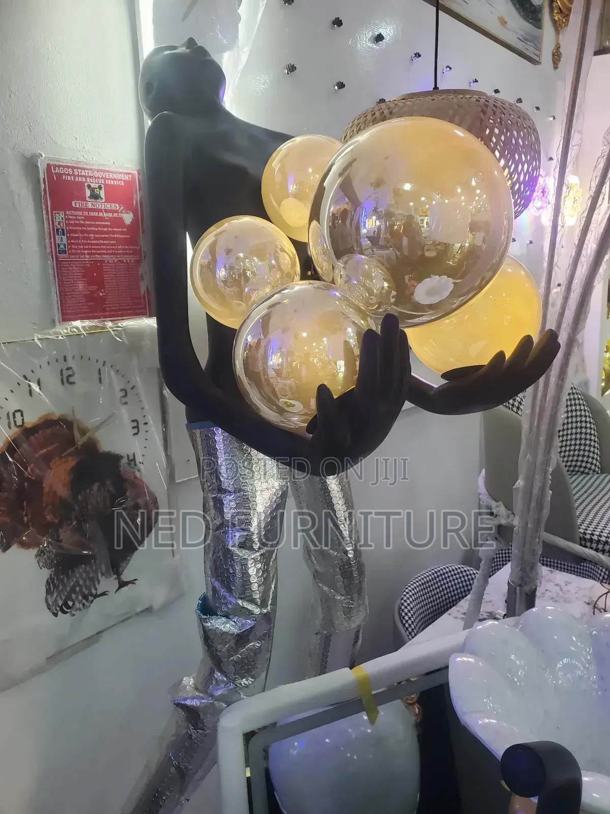 Quality Decorations Light