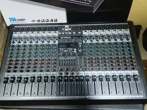 Yamaha 16 Channel Mixing Console Effect Processor