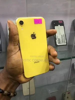 Apple iPhone XR 64 GB Yellow