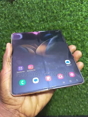New Samsung Galaxy Z Fold4 256 GB Rose Gold