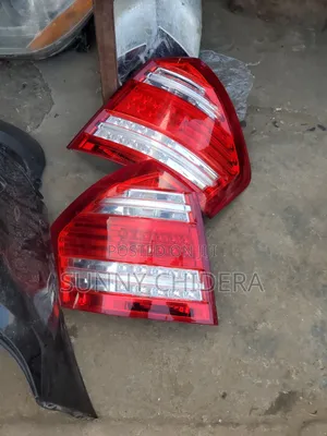 GL 4matic 2010/11 Tail Light Set Direct Tokubo