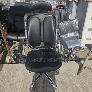 Kidney Chair