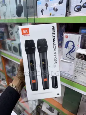 JBL Wireless 2 Microphone System With Dual-Channel Receiver
