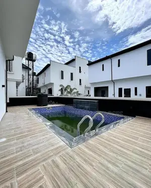 5bdrm Duplex in Ikota for sale