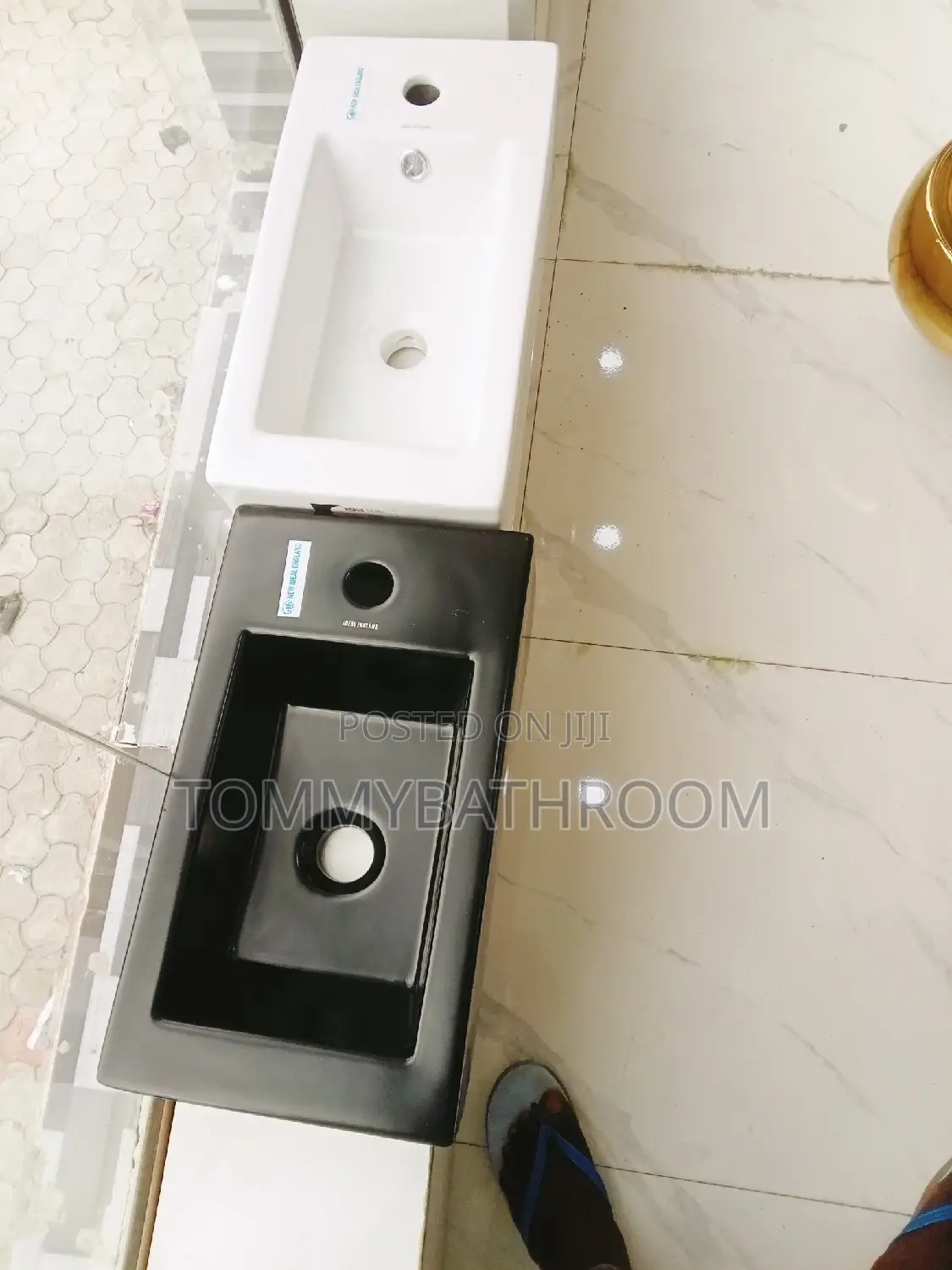 Suspended Basin White