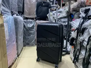 Medium Size Quality Unbreakable Black Travel Luggage