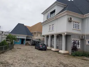 9bdrm Maisonette in Jahi for rent