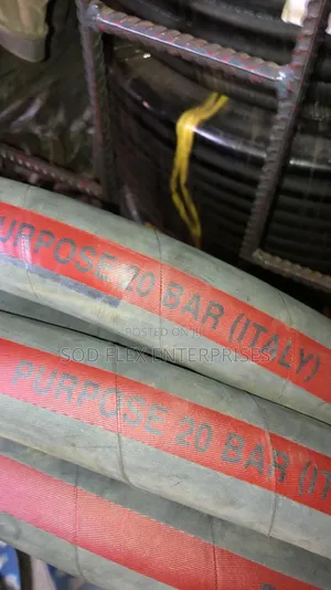 11⁄2" 300 Psi 20bar Rubber Hose For Fuel