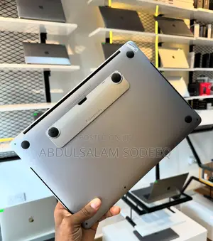 Laptop Apple MacBook 2020 8GB Intel Core I5 SSD 256GB