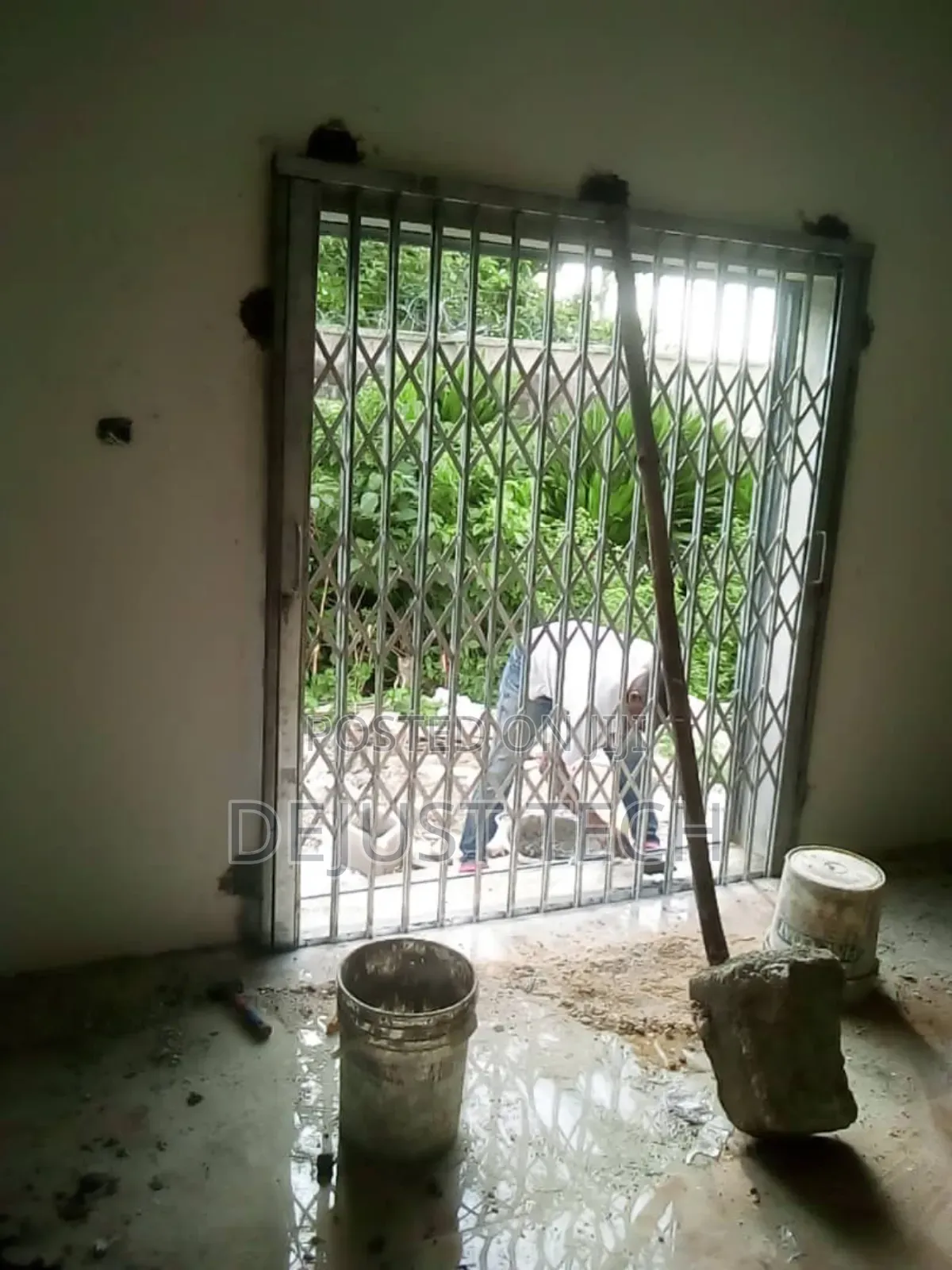 Security Collapsible Barrier