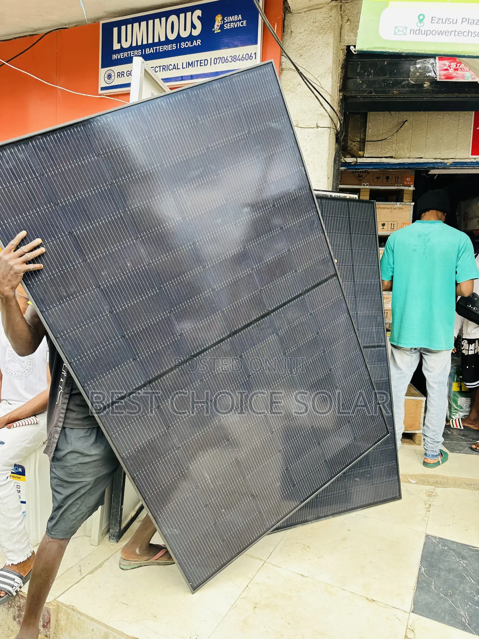 600w Solar Panel Halt Cut Black